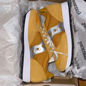 Women’s Saucony Shoes
